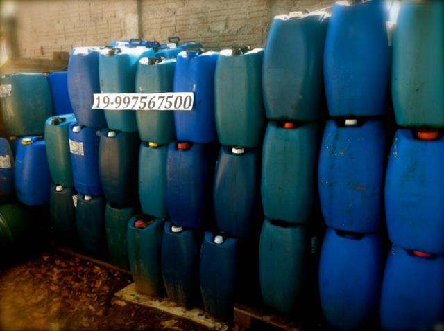 Bombonas Plasticas Usadas 50 litros 7 Reais - Foto 3