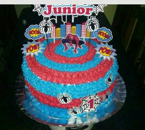 Tortas bolos doces e salgados