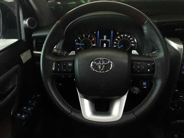 Hilux SW4 2.8 SRX - 05 lug. Diesel 2017/2017 - Foto 12