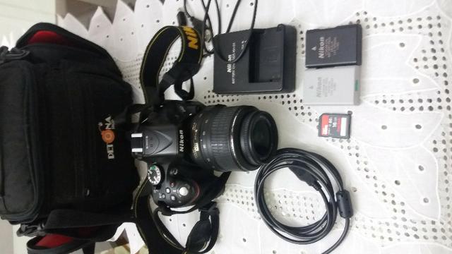 Nikon D5200 + bateria extra + cartão memória + bolsa + lente 18-55mm - Foto 4