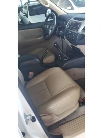Toyota Hilux SW4 SW4 SR 2.7 3X2 COMP MEC 4P FLEX - Foto 5