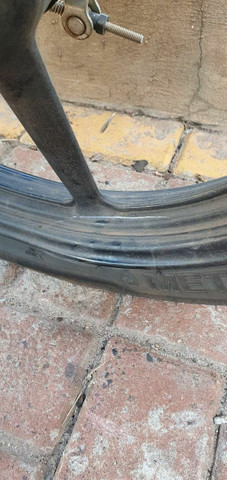 Vendo roda palitro traseira da yamaha ler anuncio todo