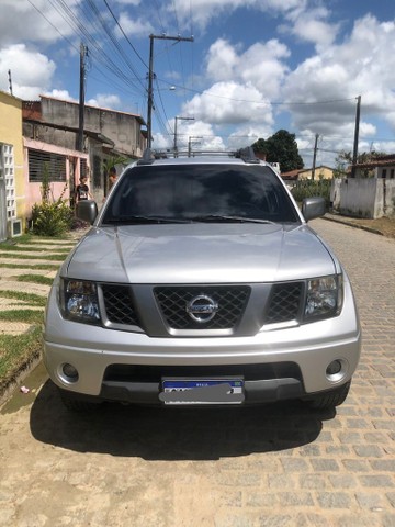 NISSAN FRONTIER LE CD 4X4 2.5 TB DISSEL AUT.