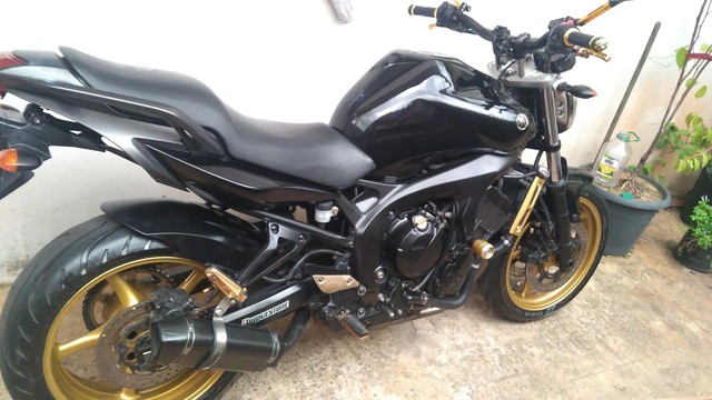 FZ6 LINDA E CONSERVADISSIMA . FINO TRATO