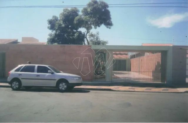 Venda de Casas / Padrão na cidade de Leme
