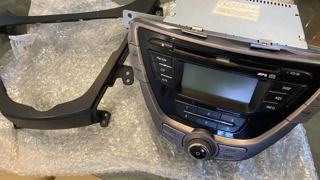 Rádio original Elantra 2013 