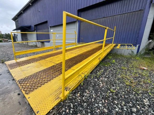 Vendo Rampa  Prancha Fixa para Doca. Acesso Eficaz para Carros e caminhoes. - Foto 4
