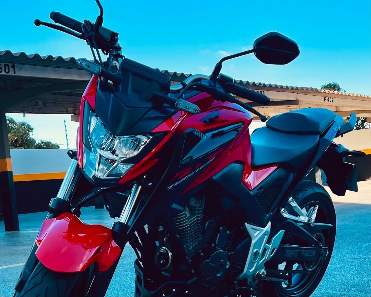 HONDA CB 300F TWISTER ABS - Emplacada 2025 - Foto 2