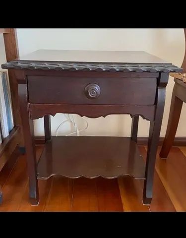 Mesa de cabeceira 