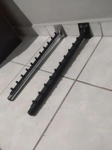 Arara para cabide inclinado parede  - Foto 3