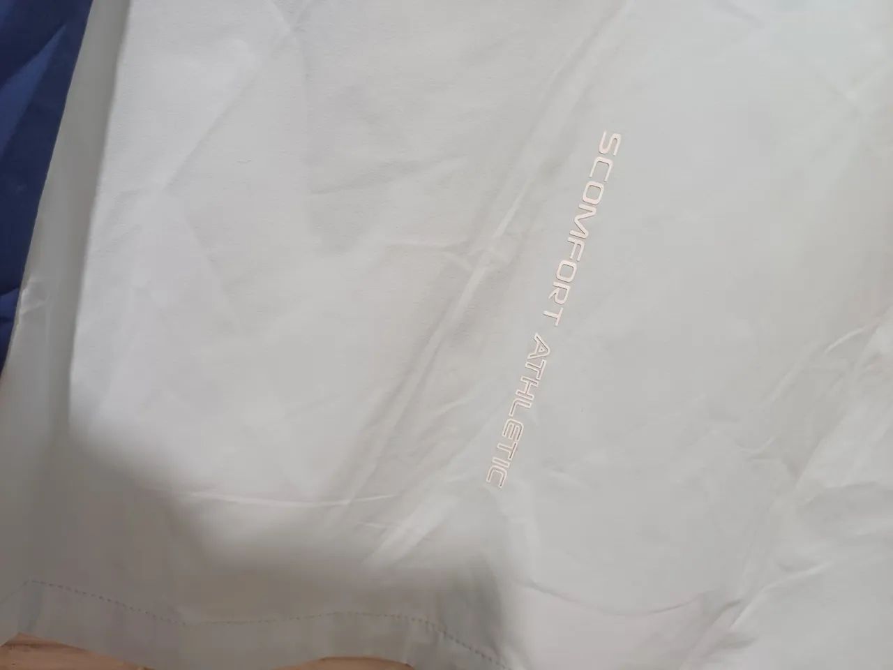 Jaqueta de Corrida Feminina - Leve e Confortável - Foto 4