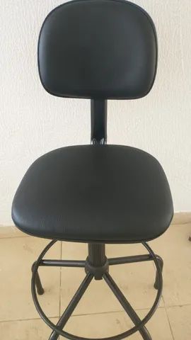 Cadeira Caixa Reformada