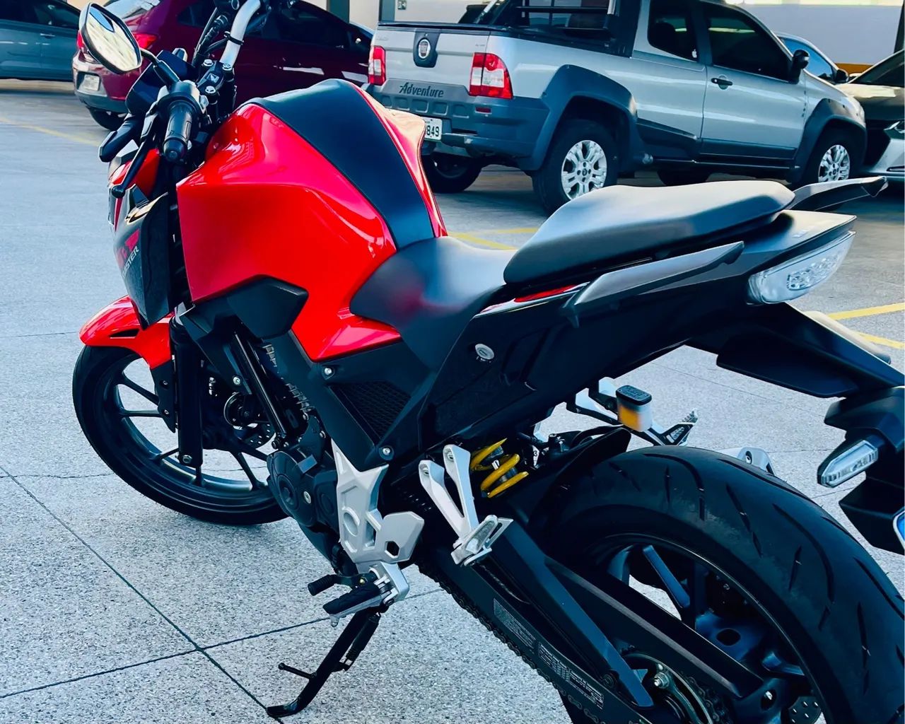 HONDA CB 300F TWISTER ABS - Emplacada 2025 - Foto 4