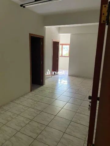 Sala comercial localizada no bairro São Benedito! ÓTIMA LOCALIZAÇAO !