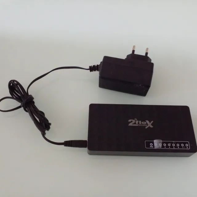Internet and CCTV Network Switch445600776261488645