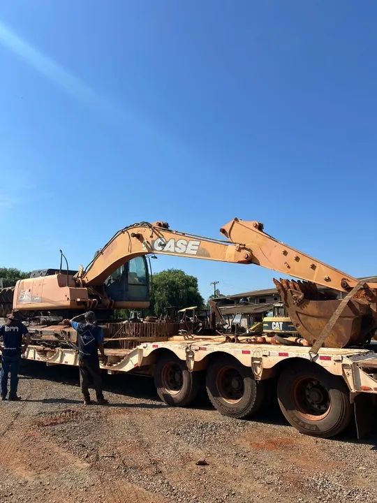 Escavadeira case CX220 para peças - Foto 3