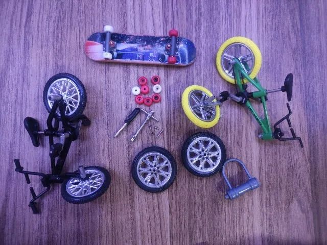 Brinquedo Antigo Bicicleta e Skate de Dedo - Foto 2