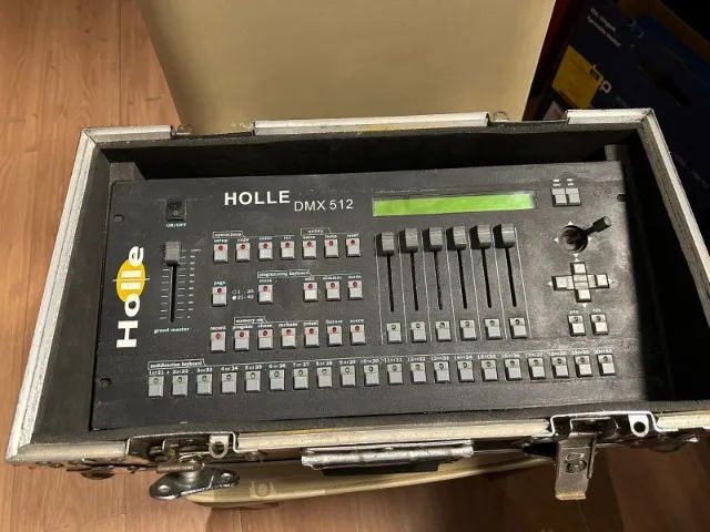 Mesa Dmx 512 Canais Pilot 2000 Holle Com Joystick Bivolt Passivo