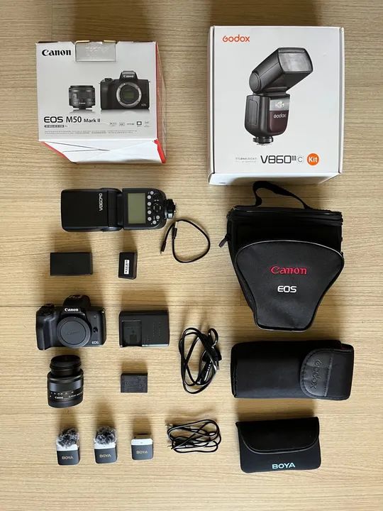 Canon EOS M50 Mark II + Flash Canon V860 III + Microfone lapela Boya BY