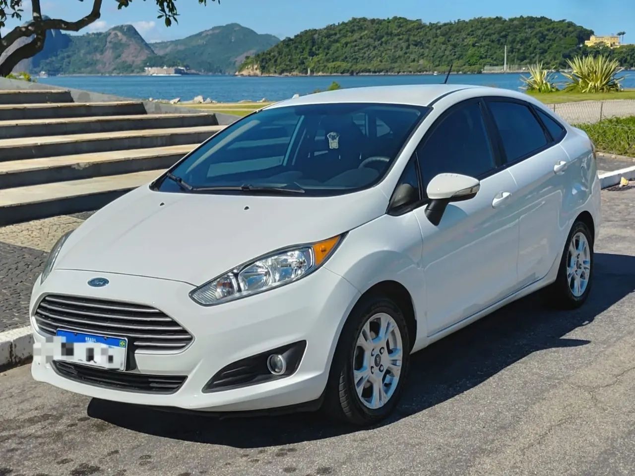 Ford Fiesta 2015 1.6 SE Sedan 16v flex 4p 
