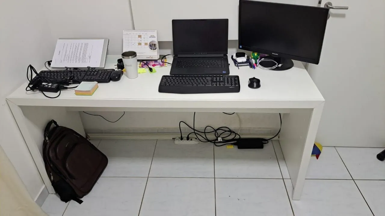 Mesa de Escritório Branca