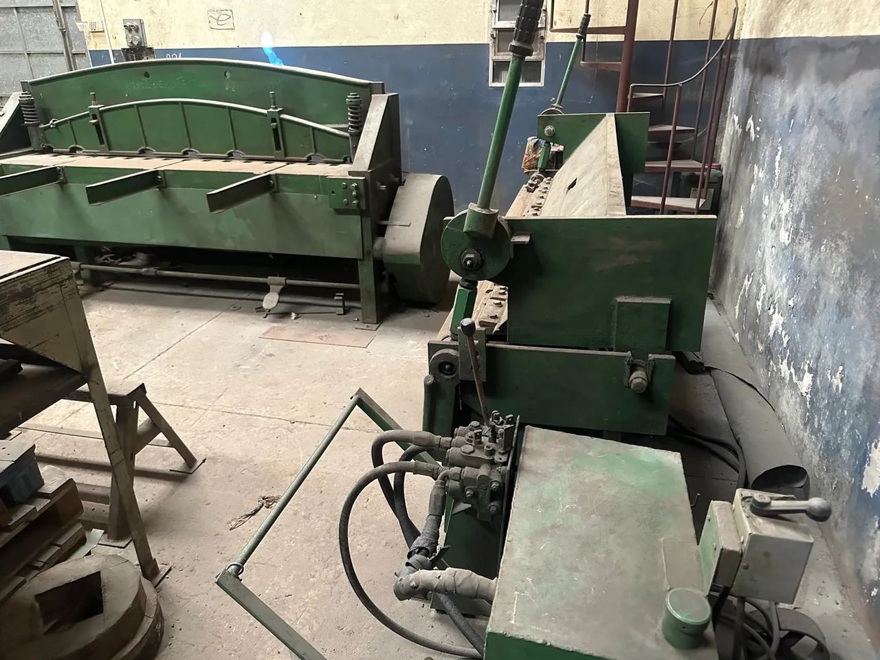 Casal de máquinas para corte e dobra de chapas de aço  - Foto 5