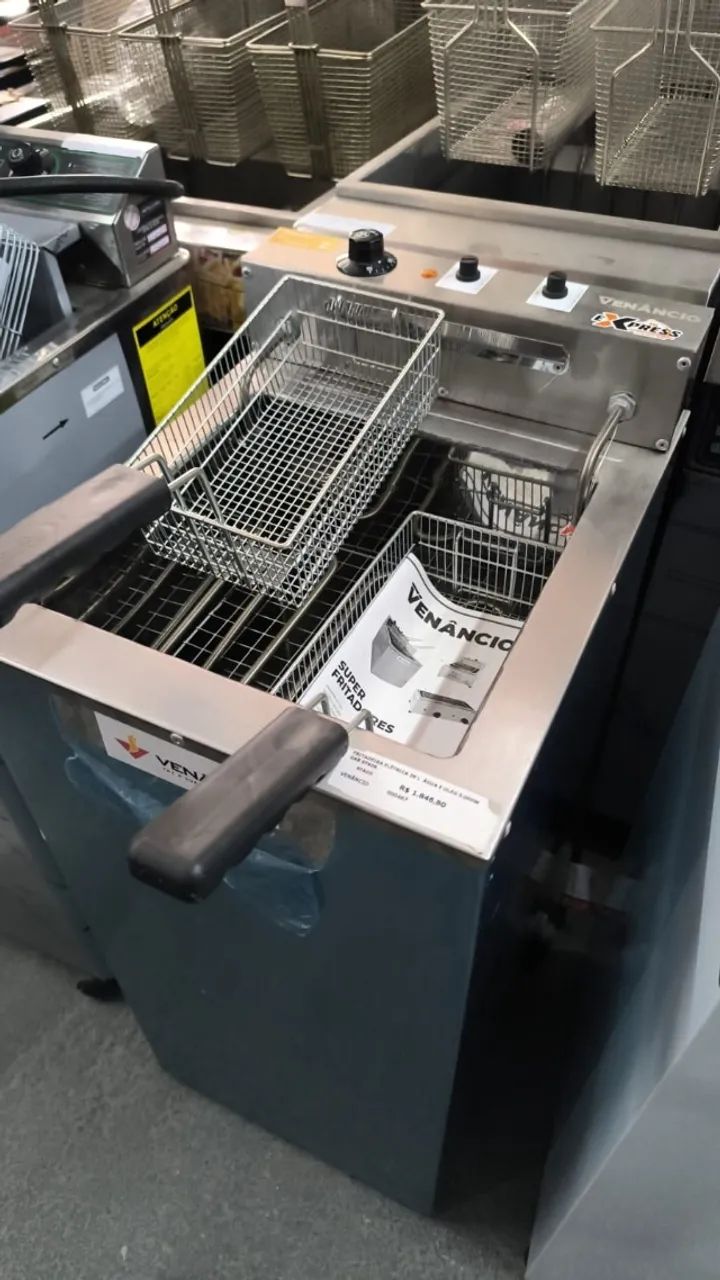 Fritadeira Elétrica 29L água ou Oleo 5000W - Foto 3