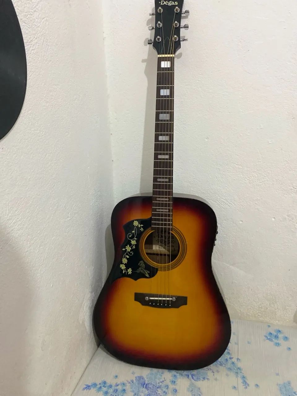 Violão canhoto de aço elétrico com pré-amplificador Fishman Presys+