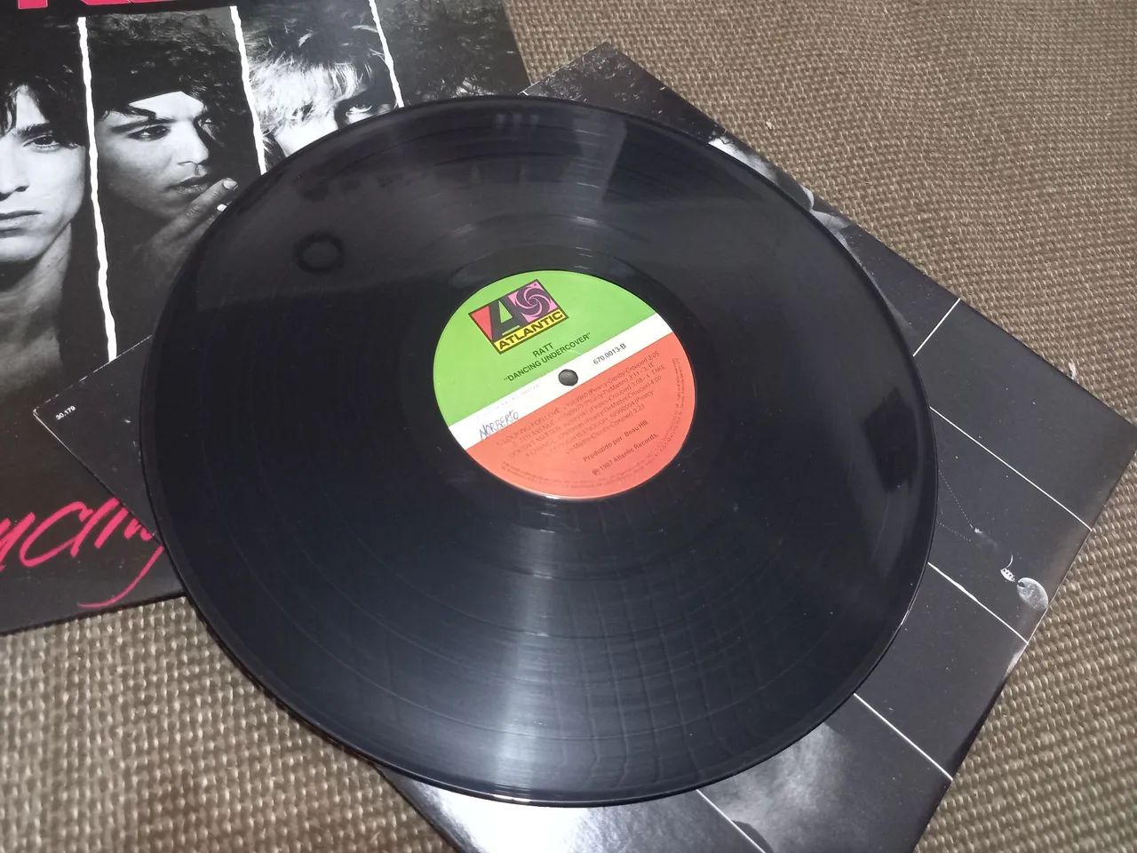 Lp RAT - Dancing Undercover  - Foto 3