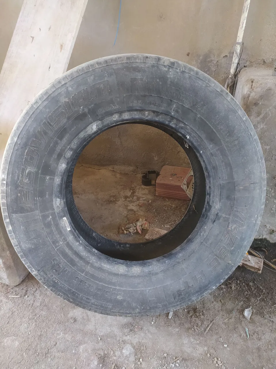 Roda boa numeração 255/70R16 Vl-286 HT troco por bicicleta