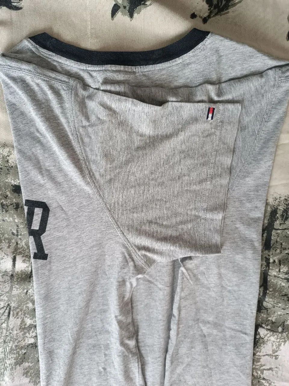 Camiseta Tommy Hilfiger Original  - Foto 4
