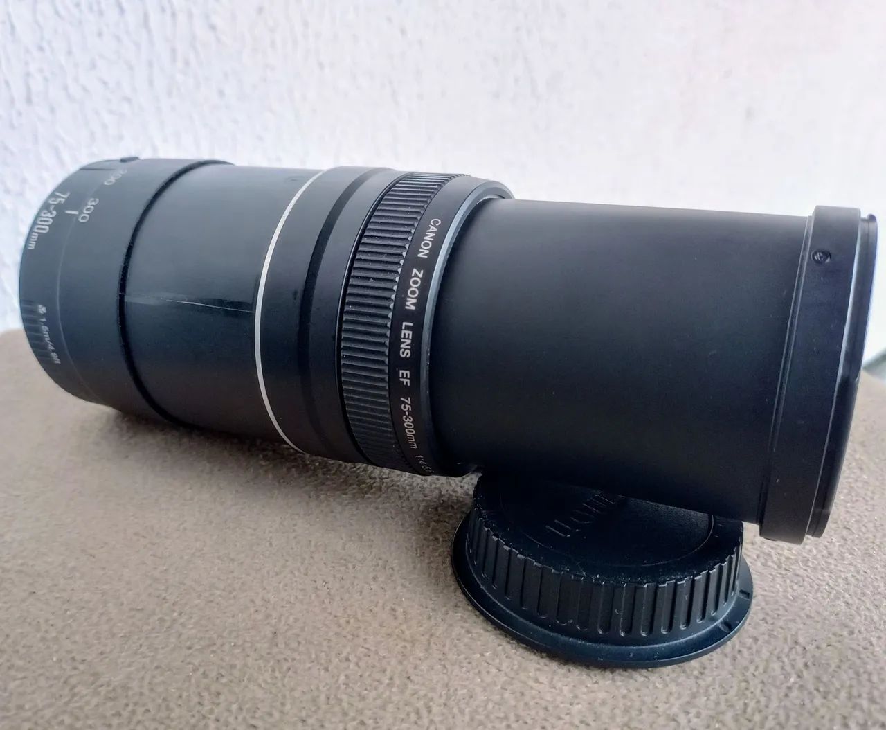 Lente Cânon 75-300mm - Foto 3
