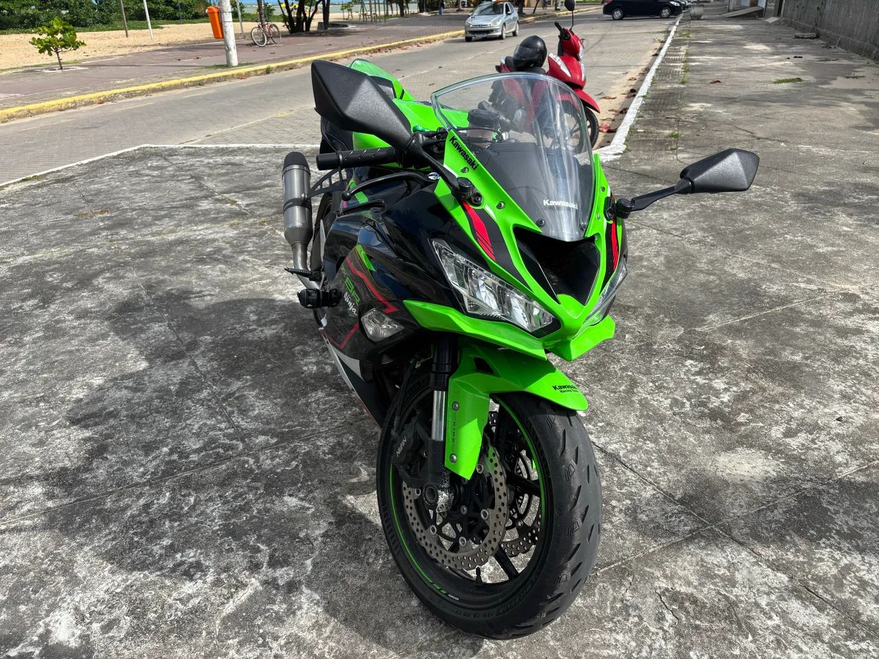 Kawasaki Zx-6r 636cc 2021 - 1447670306 | OLX
