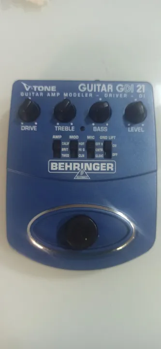 Pedal de Guitarra Behringer GDI21 "COM DEFEITO "