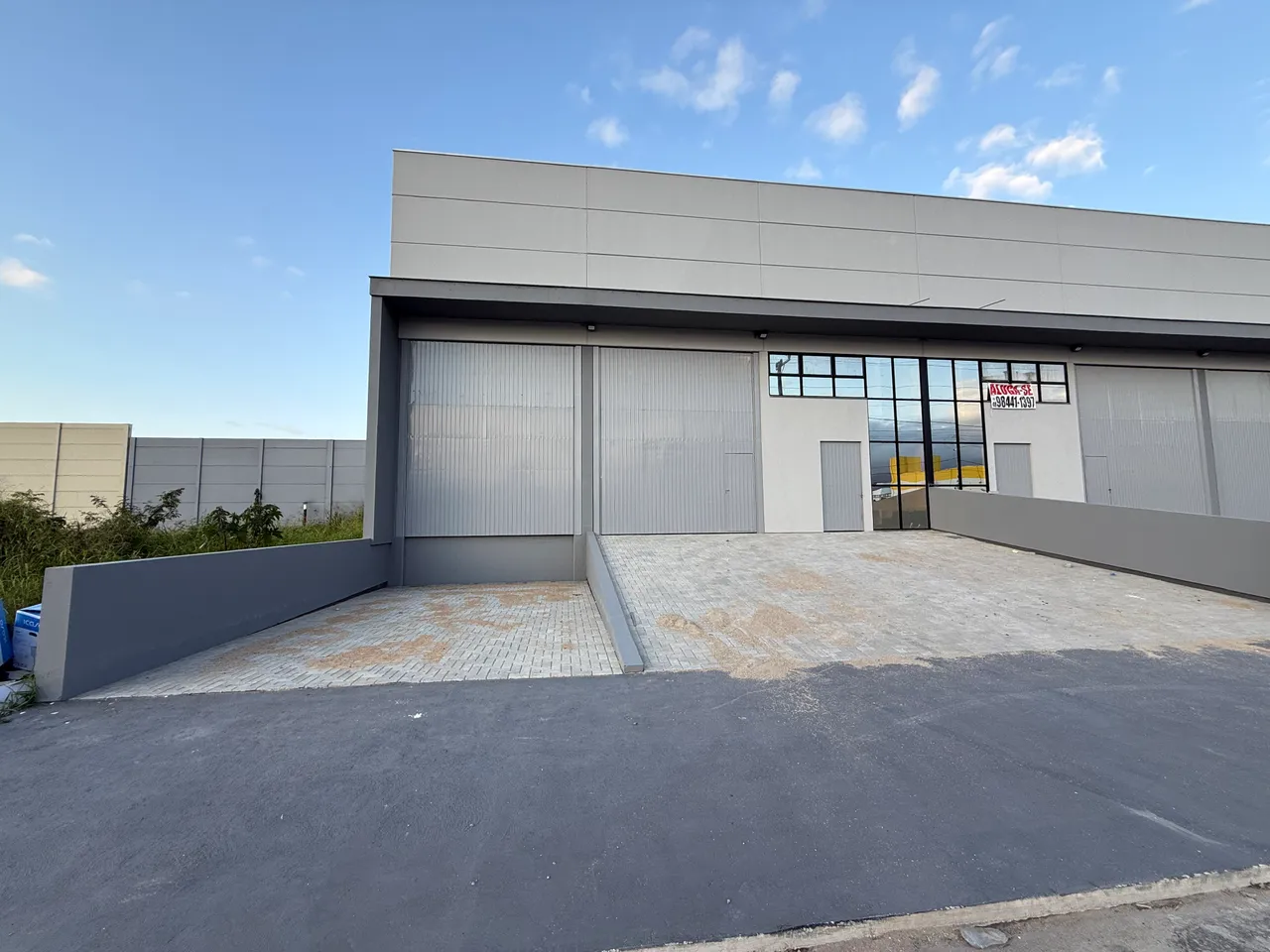 Imóvel para aluguel possui 500 metros quadrados em Pachecos - Palhoça - SC