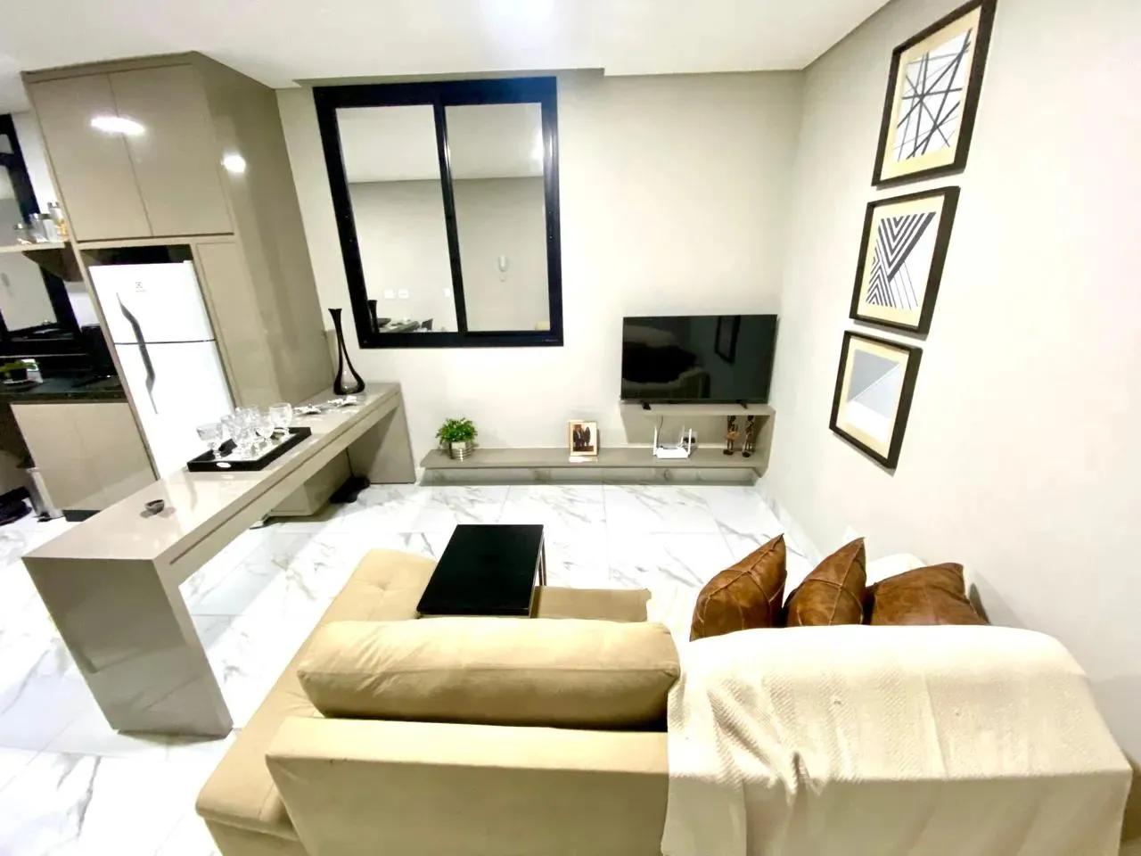 Imóvel para aluguel possui 40 metros quadrados com 1 quarto em Centro - Betim - MG