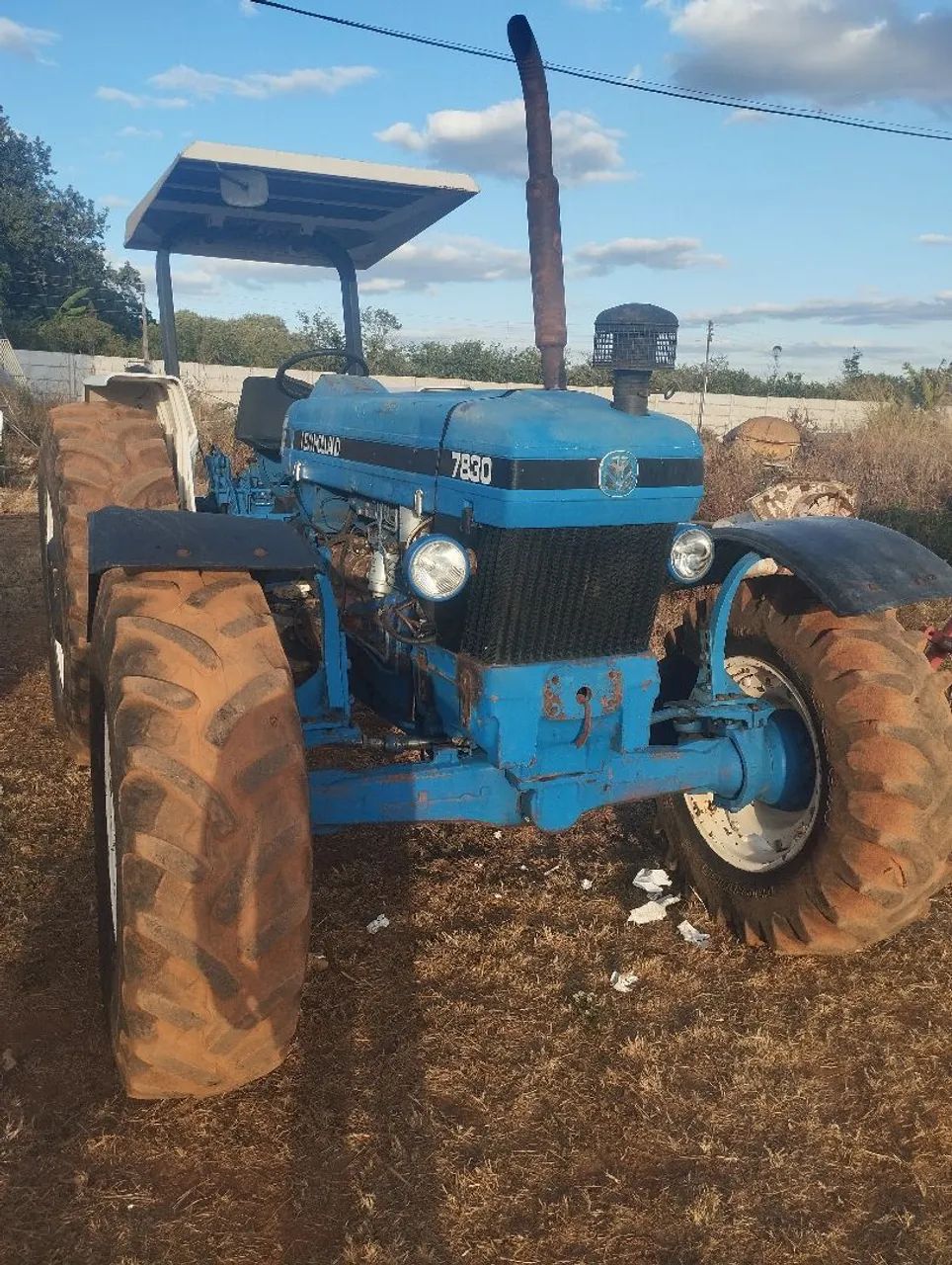 Trator New Holland 7830
