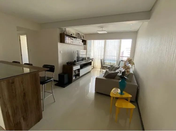 Apartamento: 2/4(suíte)- Pituba