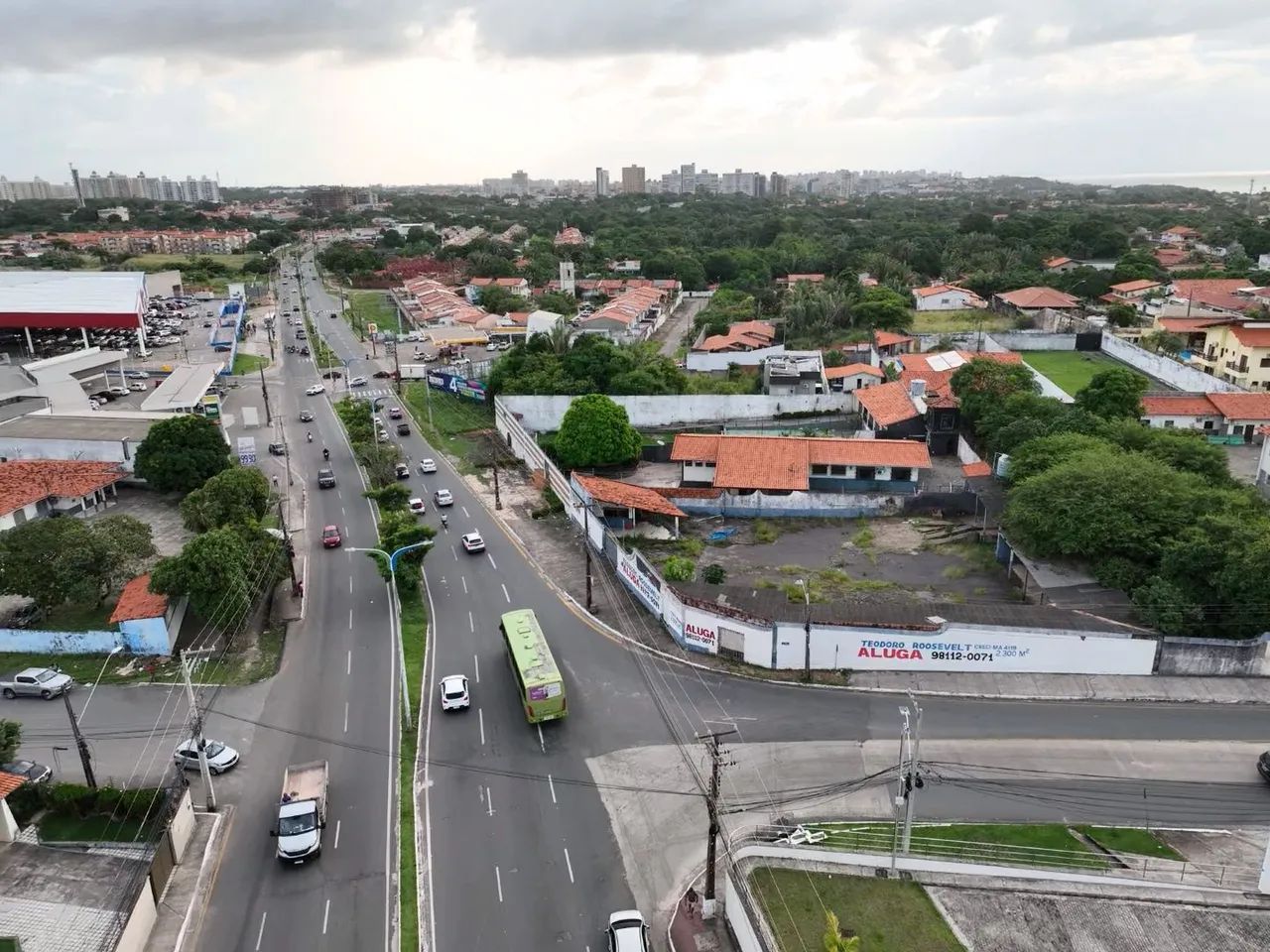 Ponto Comercial com 2.300 mm² no Olho 'Água - São Luís - MA - Foto 2