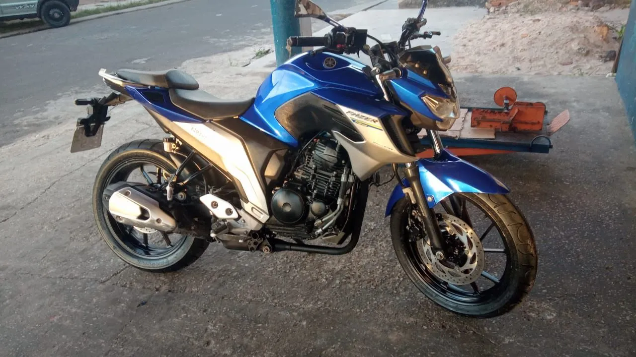 Fazer 250