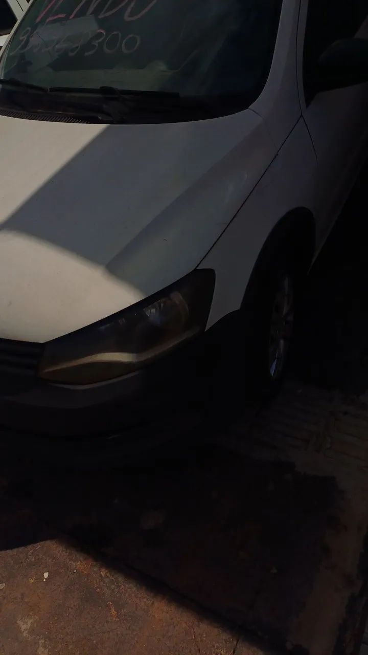 Vendo saveiro 2015 bau - Foto 2