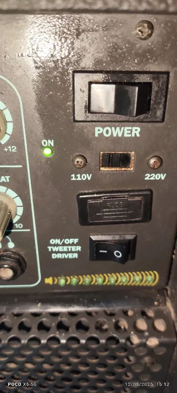 Violão elétrico mais caixa amplificada. - Foto 5