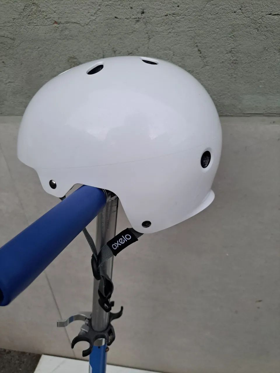 Desapego Patinete com Kit de Proteção MARCA OXELO  - Foto 2