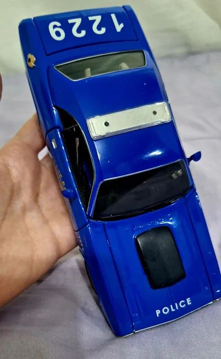 Miniatura Carro de Polícia - 1:24 - Foto 5