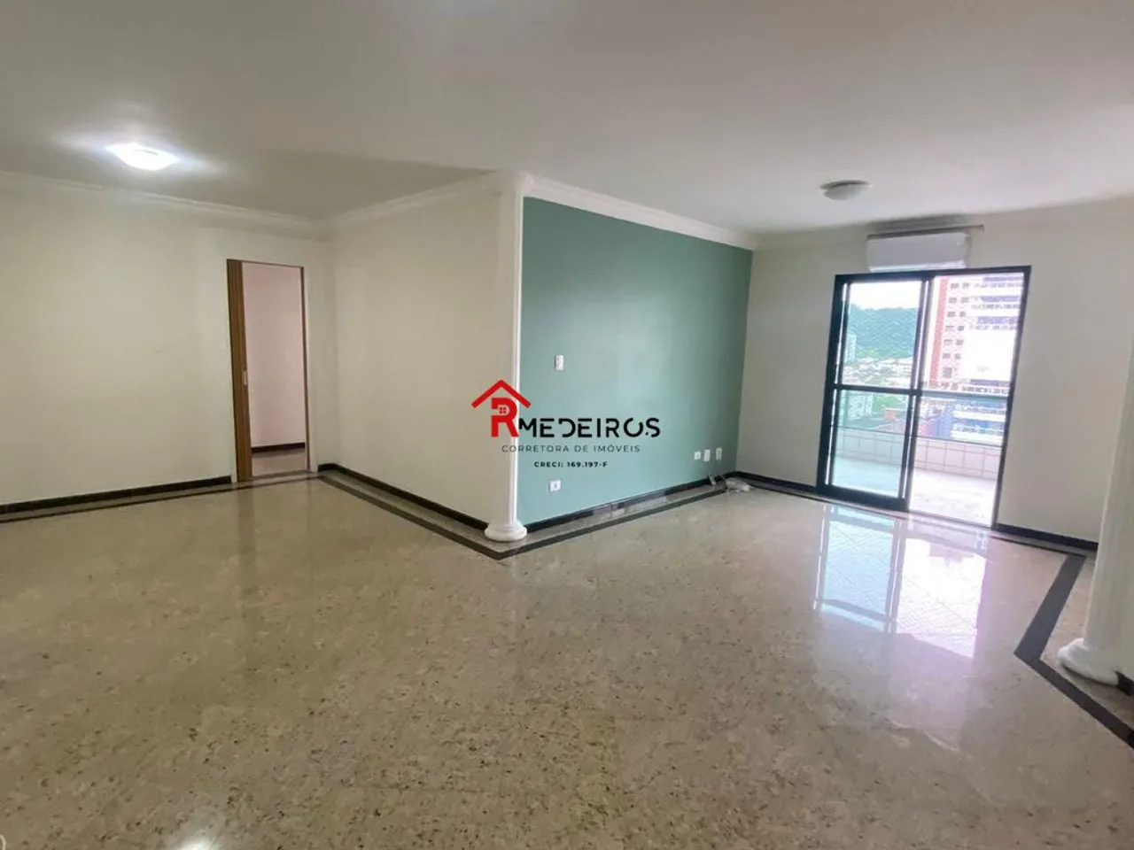 Apartamento para Alugar em Canto do Forte, Praia Grande - SP