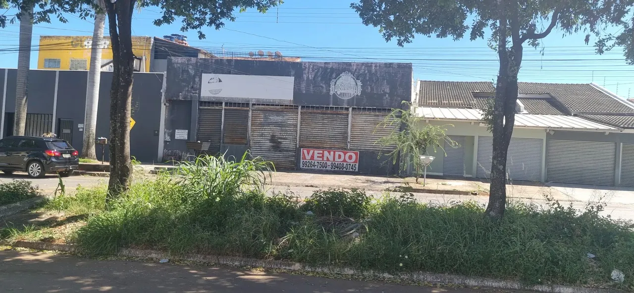 Imóvel para venda tem 360 metros quadrados em Setor Garavelo - Goiânia - GO