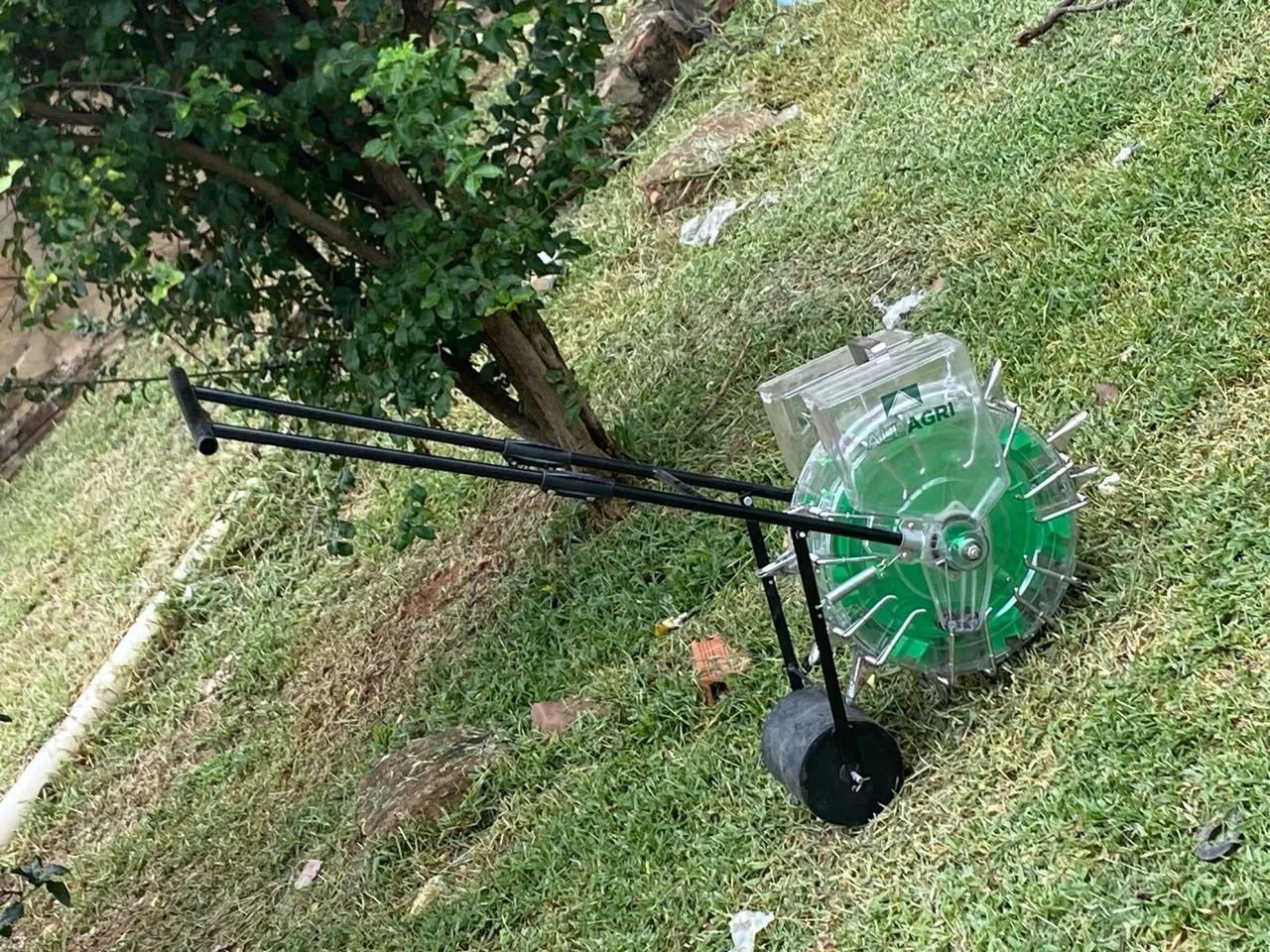 Plantadeira e Adubadeira de Empurrar AG60 - ALL AGRI - Foto 3