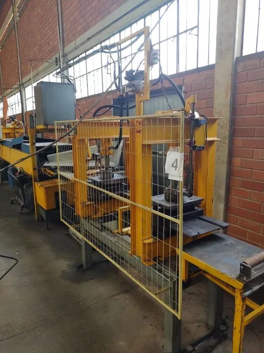 Maquinário para esquadria de ferro Perfiladeira solda ponto prensa viradeira - Foto 5