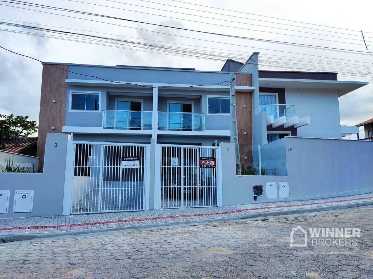 Sobrado com 3 dormitórios à venda, 139 m² por R$ 710.000,00 - Casa Branca - Itapema/SC