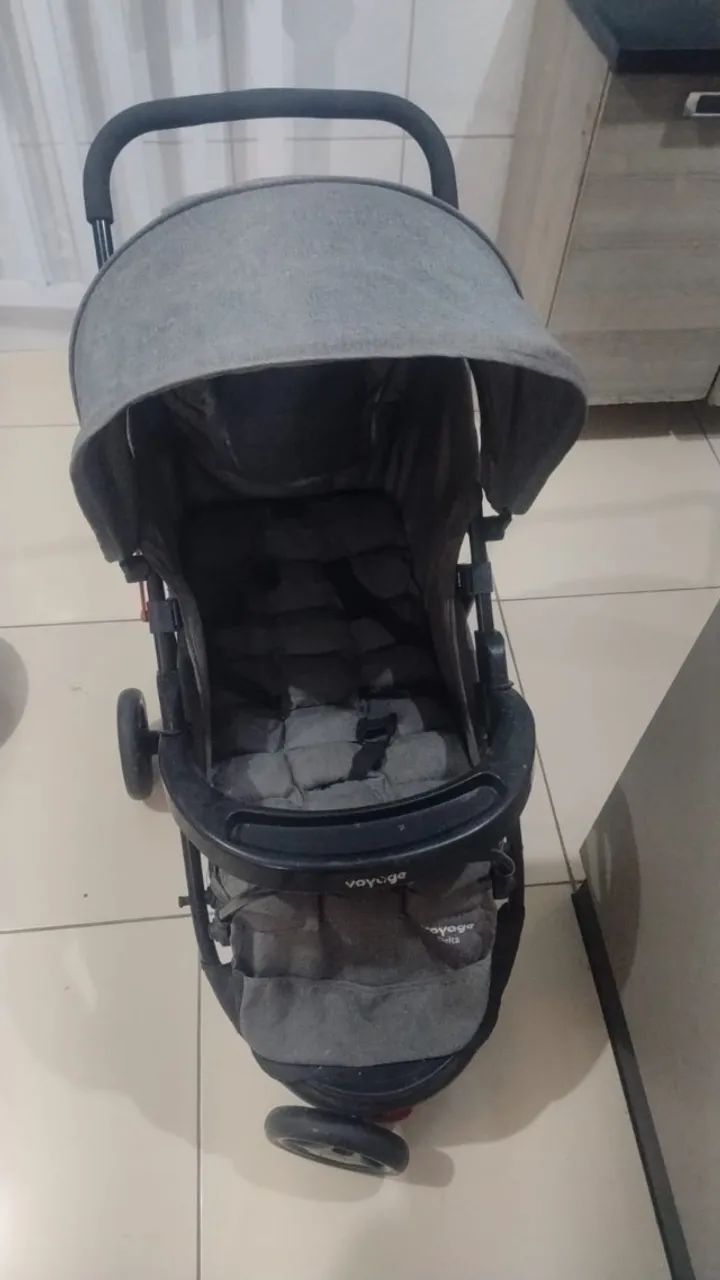 Vendo um Carro da Bebe